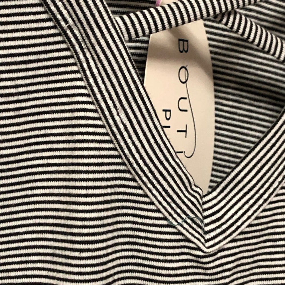 NEW BOUTIQUE PLUS STRIPED CROSS NECK WAIST RUCHED TOP 1X - Picture 6 of 8